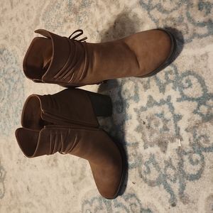 Tan zip up boots